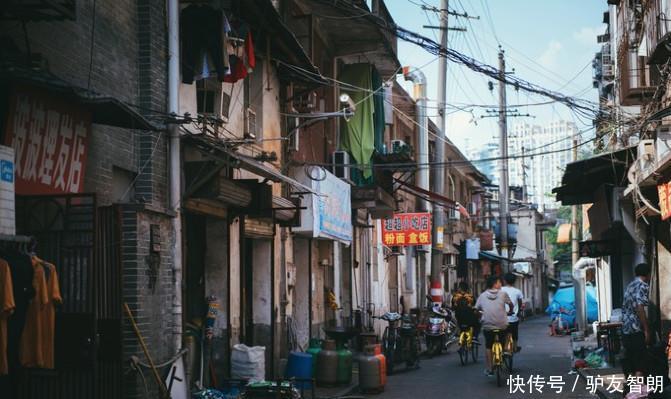 长沙潮宗老街城市百米影像展揭幕，历史与现代交融，文化传承与创新展现