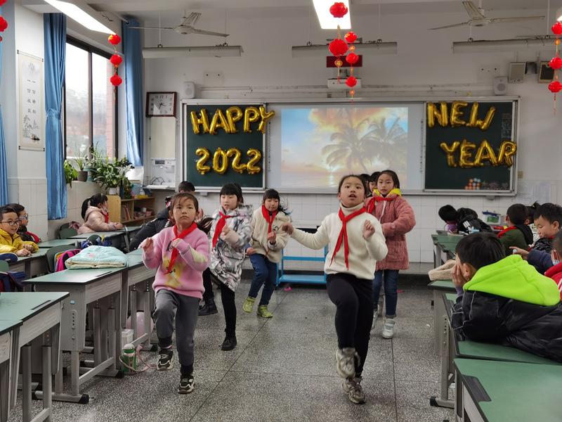 宜宾市黄桷庄小学校第十届竞技展风采，童心共绘华章盛典