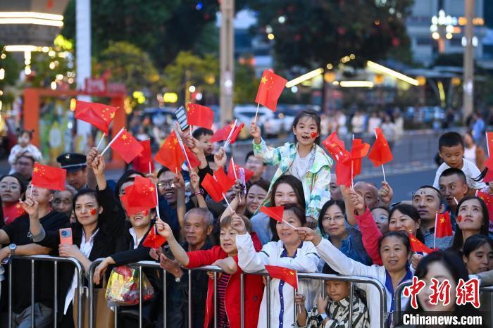 祖孙三代编织绳网新路，传统工艺与现代发展的融合惠民之旅