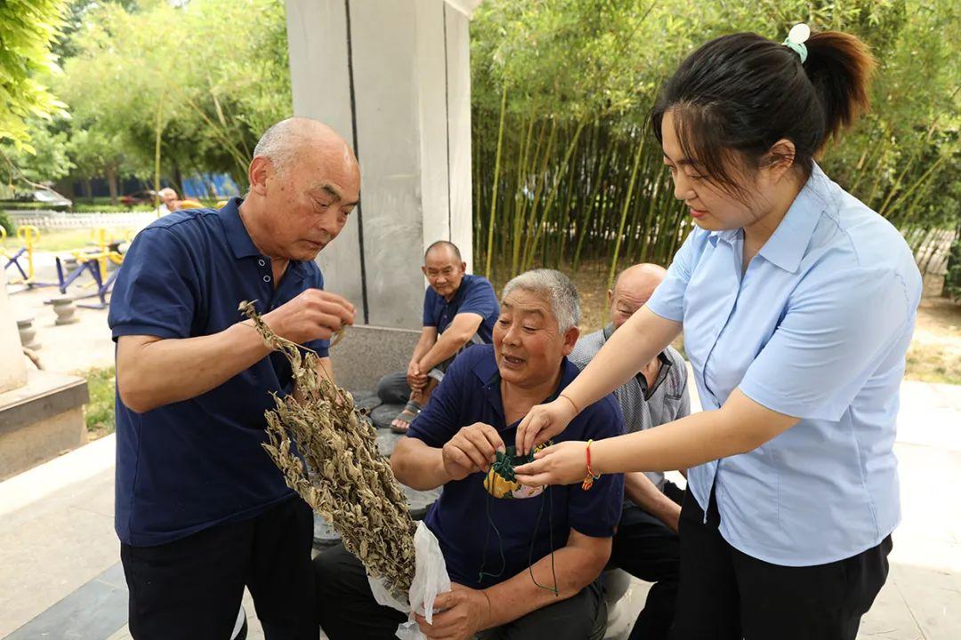 妹妹的温暖触碰，后脖颈的安抚之力